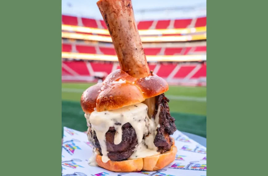 Menu im Levy's Stadion - The LX Hammer Burger