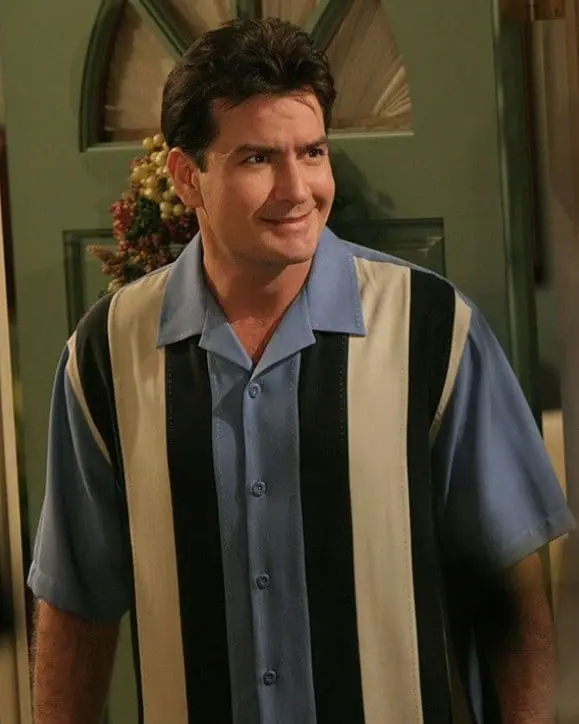 Charlie Sheen gestreiftes Hemd