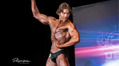 Joseph Bayena gewinnt Bodybuilding Wettbewerbe