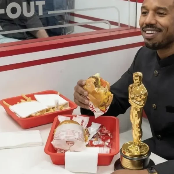 Michael B. Jordan feiert Oscar im In-N-Out Burger in Hollywood